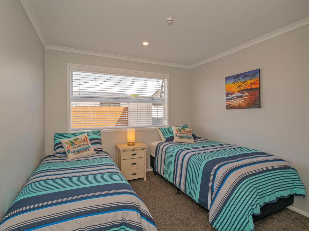 Modern Beach Pad - Whitianga Holiday Home Eksteriør billede