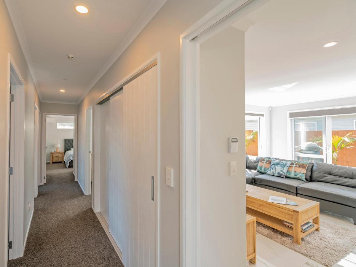 Modern Beach Pad - Whitianga Holiday Home Eksteriør billede