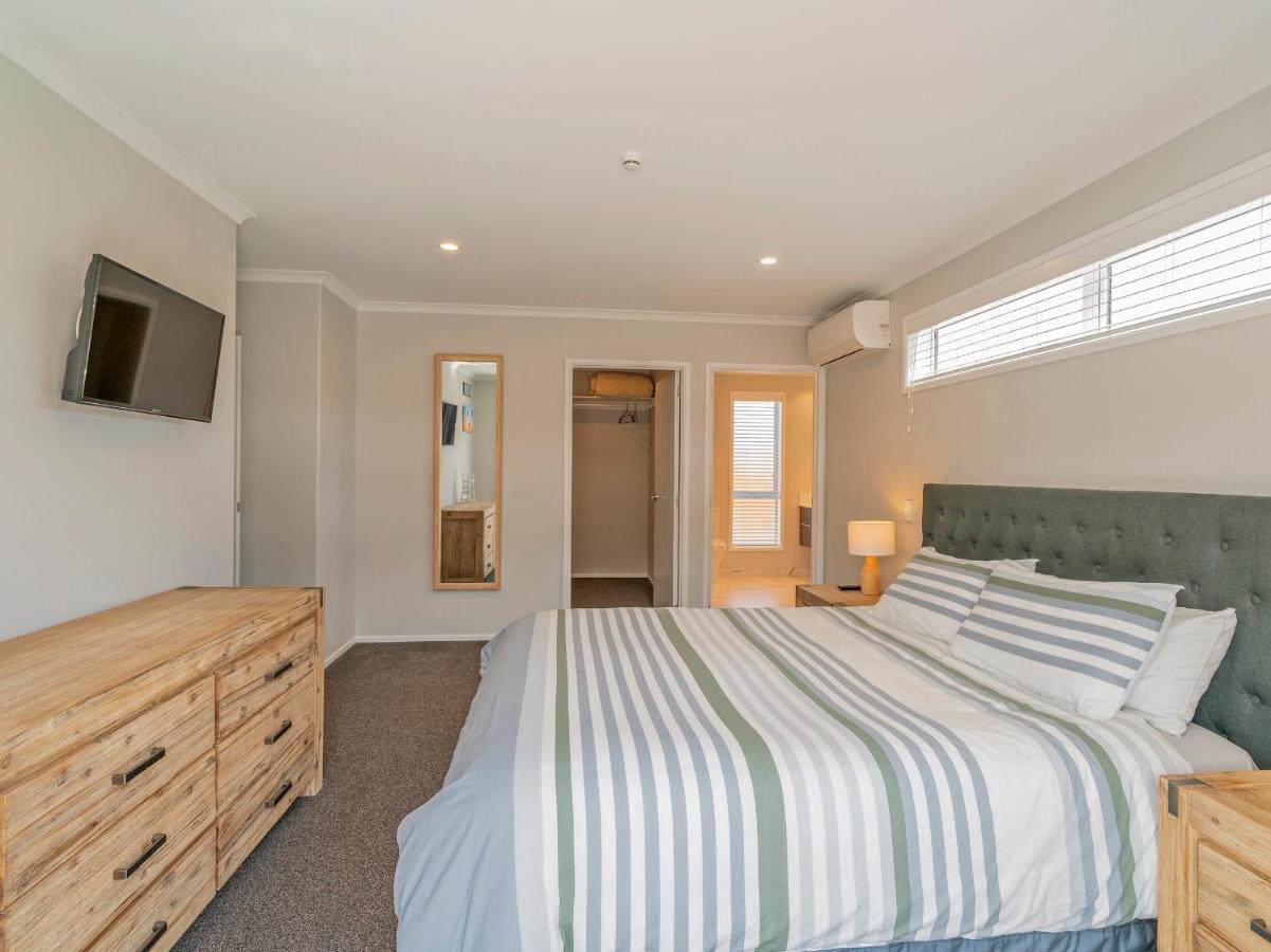 Modern Beach Pad - Whitianga Holiday Home Eksteriør billede